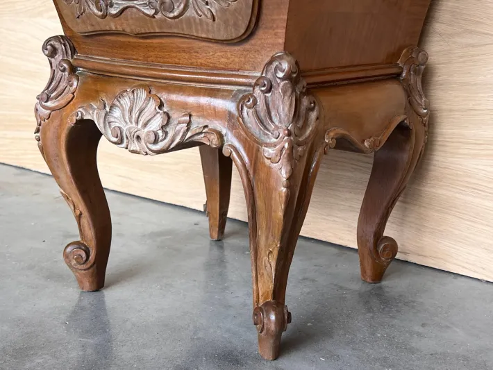 Pamono Spanish Baroque Dressing Table in Hand Carved Walnut & Burl, 1940s Outlet