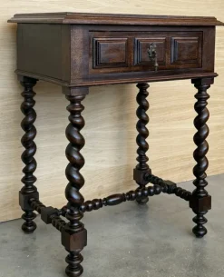 Pamono Spanish Carved Nightstands with Low Shelves, 1890s, Set of 2 Outlet