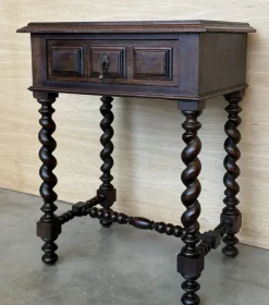 Pamono Spanish Carved Nightstands with Low Shelves, 1890s, Set of 2 Outlet