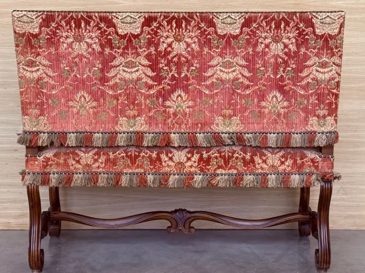 Pamono Spanish Damask Velvet Bench with Carved Walnut Legs, 1900s New