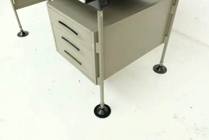 Pamono Spazio Desk by BBPR for Olivetti Synthesis, 1970s Online