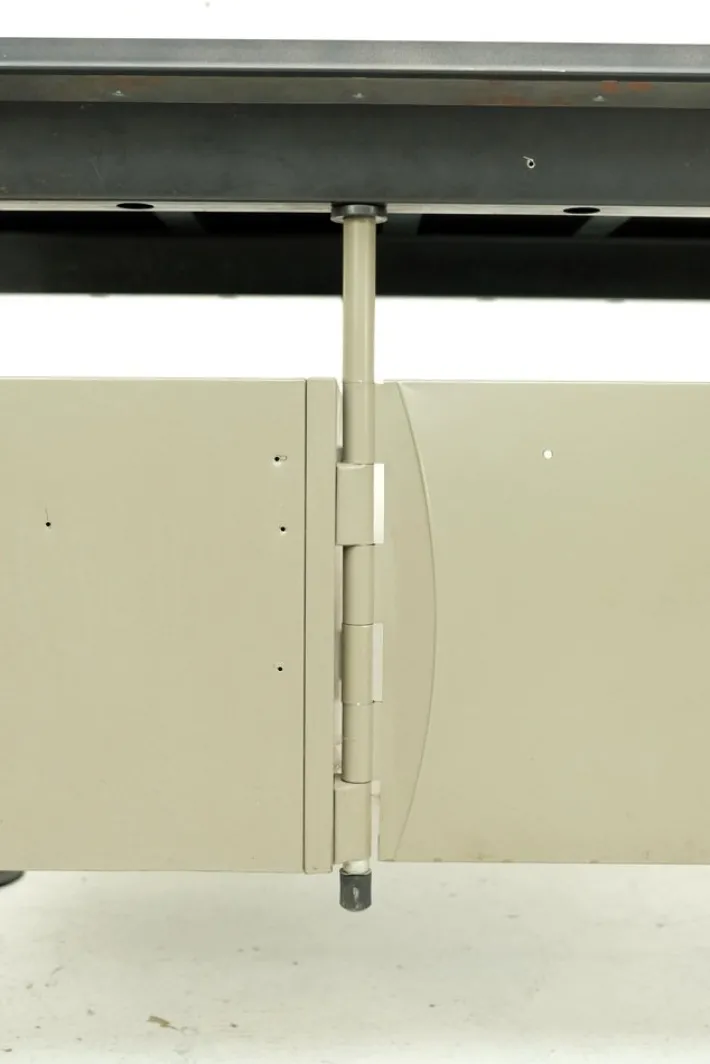 Pamono Spazio Desk by BBPR for Olivetti Synthesis, 1970s Online