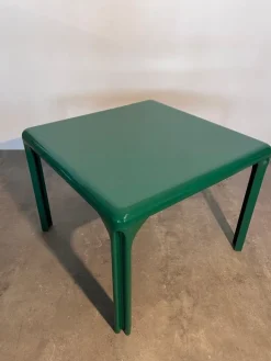 Pamono Stadio 100 Model Table by Vico Magistretti for Artemide, 1970s Hot