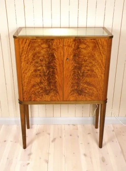 Pamono Swedish Pyramid Mahogany Bar Cabinet by Förenade Möbler Linköping, 1940s Hot