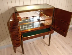 Pamono Swedish Pyramid Mahogany Bar Cabinet by Förenade Möbler Linköping, 1940s Hot
