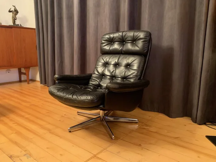 Pamono Swivel Armchair, Denmark, 1960s Outlet