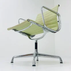 Pamono Swivel Office Armchair by Charles & Ray Eames for Herman Miller, 1970s Clearance