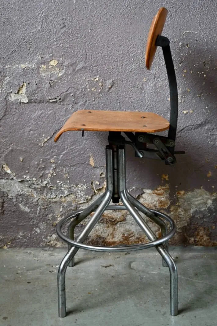 Pamono Swivel Workshop Chair, 1970s New