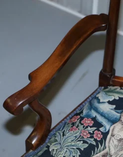 Pamono Tabard Bench & Armchairs in William Morris Upholstery by Richard Norman Shaw, Set of 3 Online