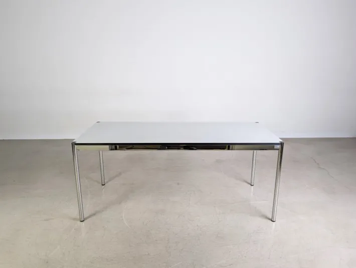 Pamono Table in Resin White from USM Haller