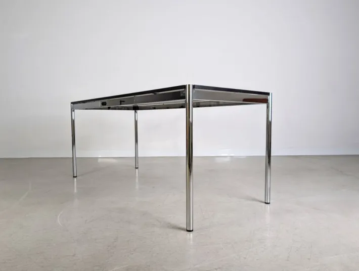 Pamono Table in Resin White from USM Haller