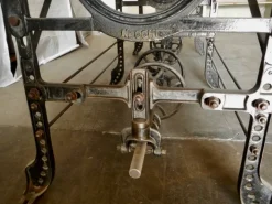 Pamono Table on Necchi Sewing Machine Base, 1920s Outlet