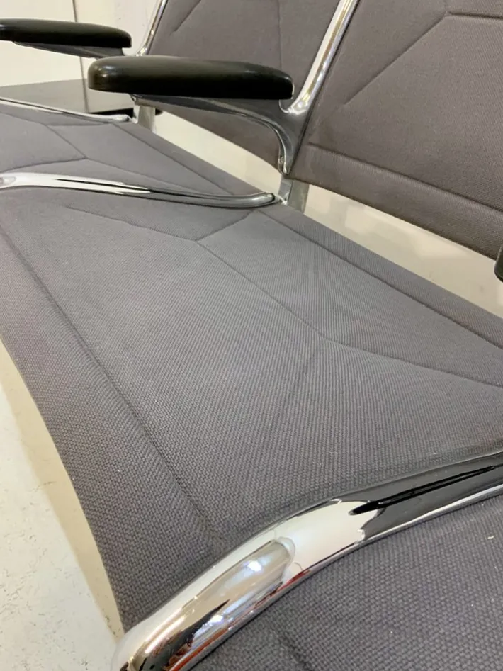 Pamono Tandem Sling Airport Seat Bench with Table by Charles & Ray Eames for Herman Miller, 1960s, USA Outlet
