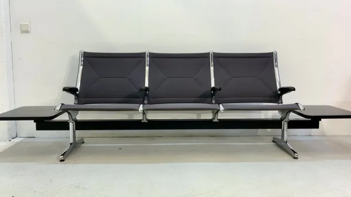 Pamono Tandem Sling Airport Seat Bench with Table by Charles & Ray Eames for Herman Miller, 1960s, USA Outlet