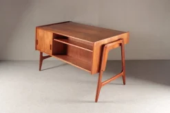 Pamono Teak Desk by Arne Wahl Iversen for O.M.F., 1960s Hot