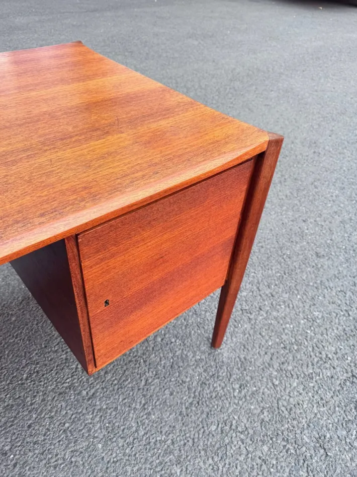 Pamono Teak Desk from Wilhelm Renz, 1960s Best