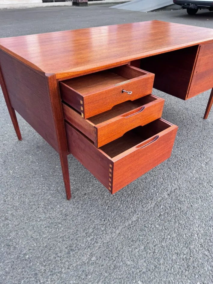 Pamono Teak Desk from Wilhelm Renz, 1960s Best
