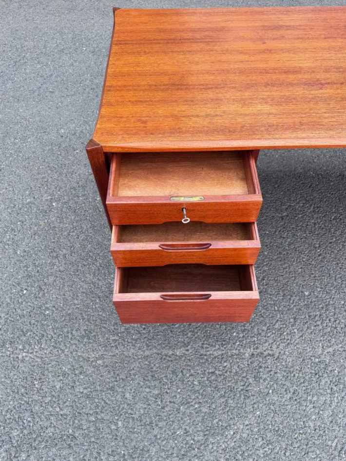 Pamono Teak Desk from Wilhelm Renz, 1960s Best