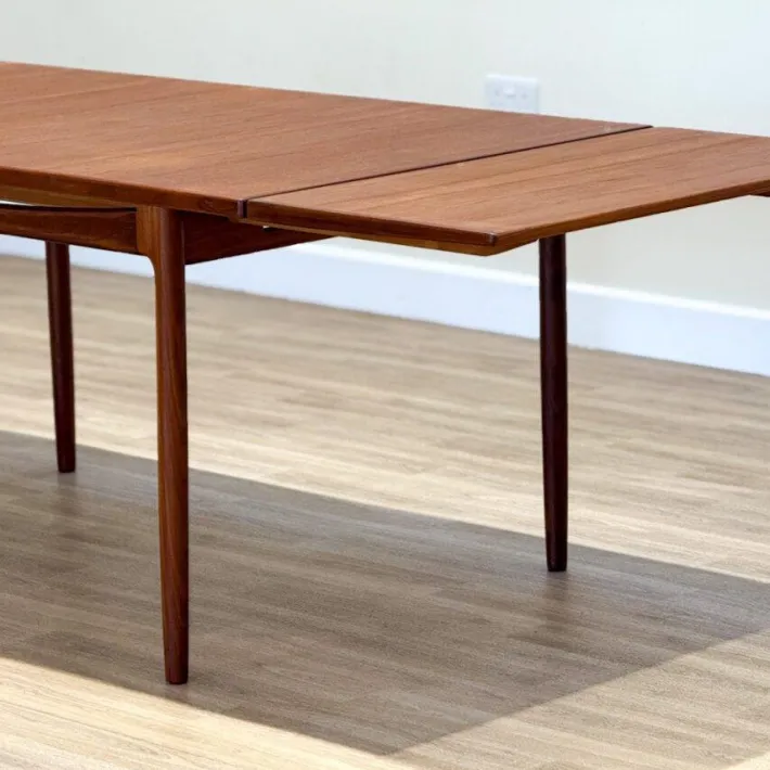 Pamono Teak Extendable Dining Table by Kofod Larsen for G-Plan, 1960s Hot