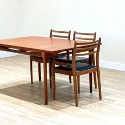 Pamono Teak Extending Dining Table by Kofod Larsen for G-Plan, 1960s Discount