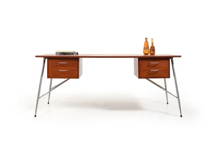 Pamono Teak Model 202 Desk by Børge Mogensen, 1950s Clearance