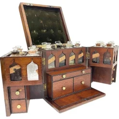 Pamono 19th Century English Medicine Chest by Clay & Abraham, Liverpool Hot