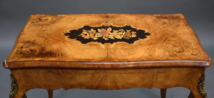 Pamono 19th Century English Victorian Burl Walnut and Marquetry Inlaid Card Table, 1860s Outlet