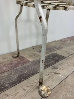 Pamono 19th Century English Wrought Iron Garden Chair with Rounded Back Best