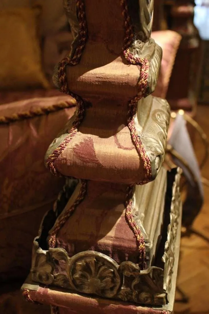 Pamono 19th Century Italian Canopy Bed with Silver Friezes and Upholstered Purple Silk Sale