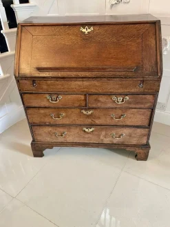 Pamono 17th Century Oak Bureau with Interior, 1680s Outlet