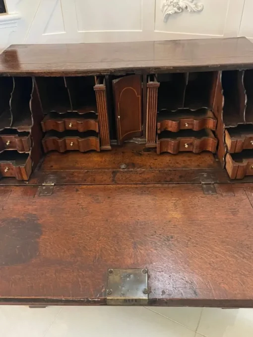 Pamono 17th Century Oak Bureau with Interior, 1680s Outlet