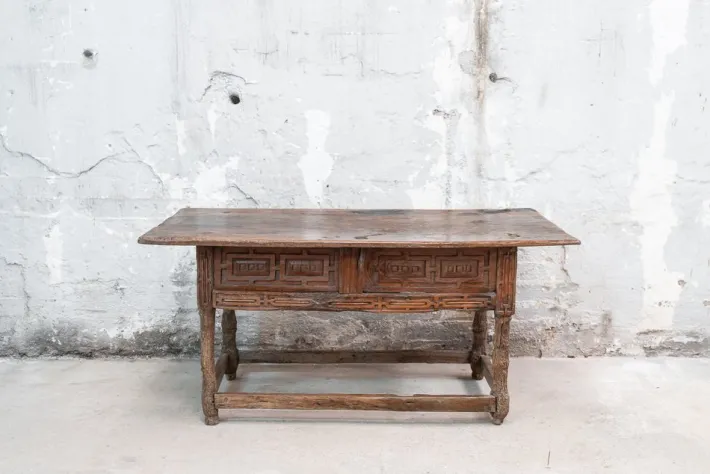 Pamono 17th Century Philip IV Spanish Table with Carved Herrerian Decor Sale
