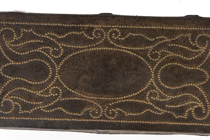 Pamono 17th Century Spanish Leather Chest