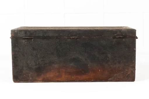 Pamono 17th Century Spanish Leather Chest