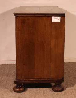 Pamono 17th Century William and Mary Walnut Chest of Drawers Sale