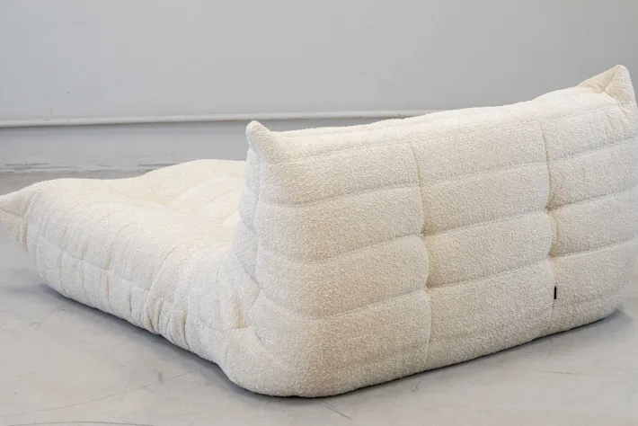 Pamono Togo Chaise Lounge in Bouclette White Fabric attributed to Michel Ducaroy for Ligne Roset, 1974 Sale