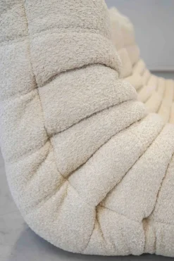 Pamono Togo Chaise Lounge in Bouclette White Fabric attributed to Michel Ducaroy for Ligne Roset, 1974 Sale