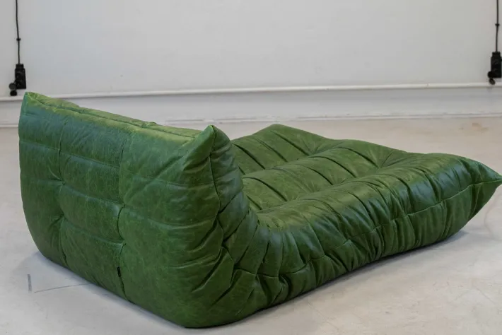 Pamono Togo Chaise Lounge in Greenleather attributed to Michel Ducaroy for Ligne Roset, 1974 Online