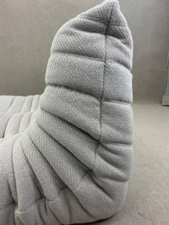 Pamono Togo Chaise Lounge in Grey Fabric by Michel Ducaroy for Ligne Roset Discount