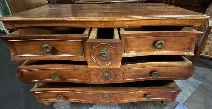 Pamono Tombeau Commode, 18th Century Online