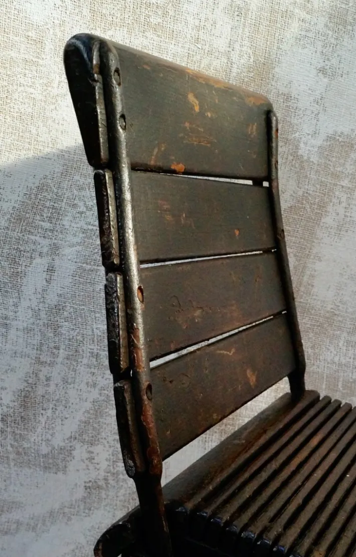Pamono Tram Seat Clearance