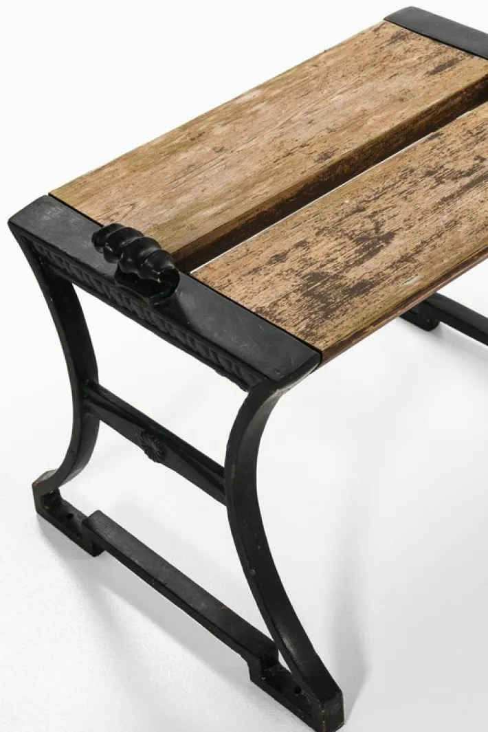 Pamono Trädgårdsmöbel Nr 2 Stools in Cast Iron and Painted Wood attributed to Folke Bensow, 1920, Set of 2 Hot