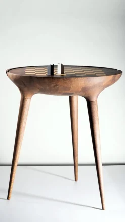 Pamono Trojan XXI Chess Table from Futuro Studio, 2021, Set of 33 Online