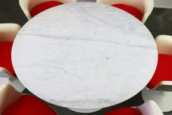 Pamono Tulip Dining Table and Chairs by Eero Saarinen for Knoll, 1960s, Set of 7 Clearance