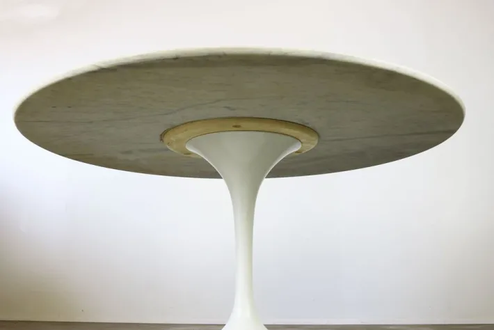 Pamono Tulip Dining Table and Chairs by Eero Saarinen for Knoll, 1960s, Set of 7 Clearance