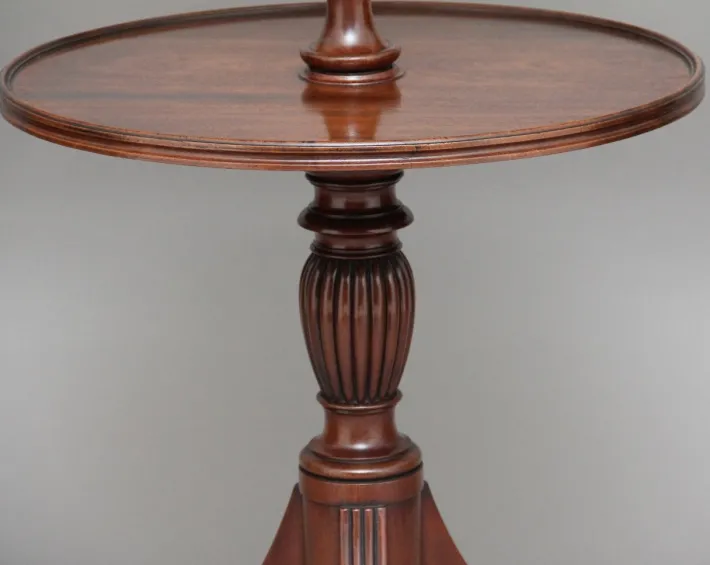 Pamono Two-Tiered Dumbwaiter, 1830s