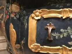 Pamono Venezian Wooden Green Lacquered Commode with Fantasy Birds and Flowers, 1750 Clearance