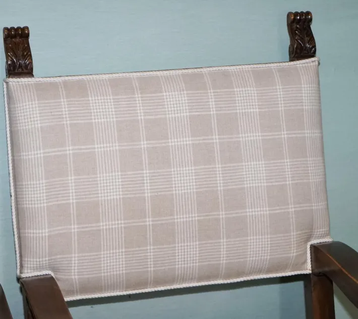 Pamono Victorian Armchairs with Carved Wood Detail, Set of 2 Hot