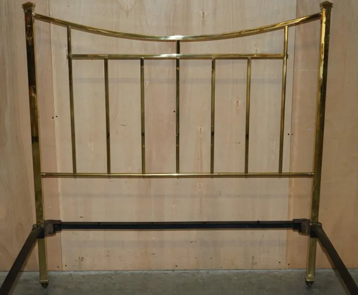 Pamono Victorian Brass Bed Frame with Original Porcelain Castors, 1840s Outlet