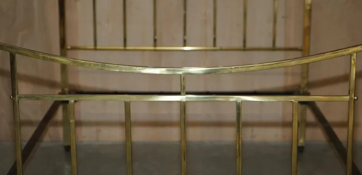 Pamono Victorian Brass Bed Frame with Original Porcelain Castors, 1840s Outlet